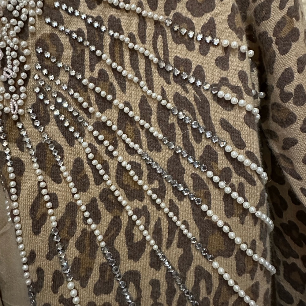 Nieman Marcus Vintage Pearl & Rhinestone Leopard Print Cardigan - Picture 5 of 15